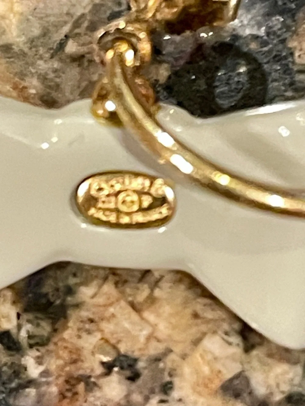 Chanel- Bow Drop Pierced Earrings COA - Picture 4 of 6